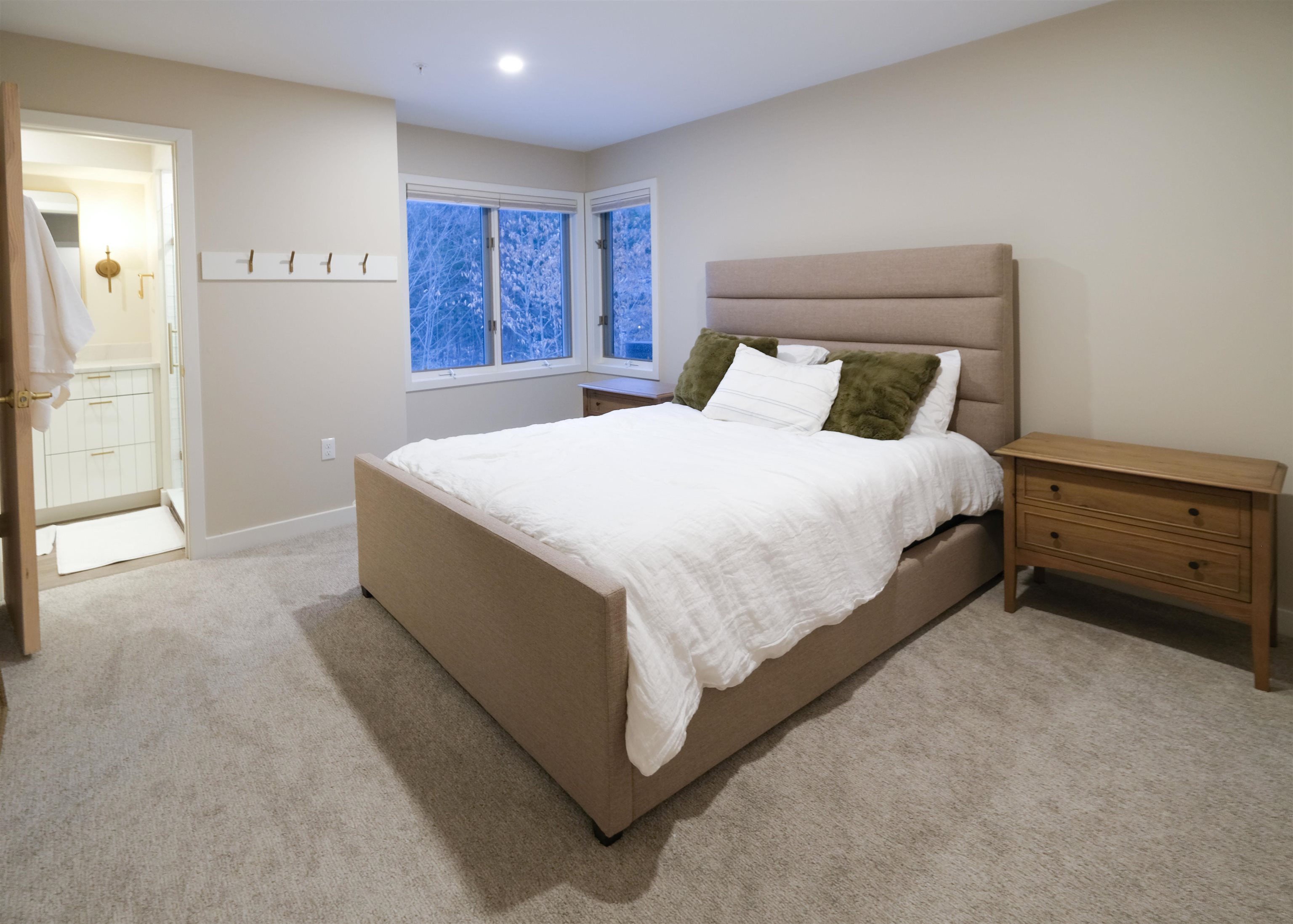 56 Ledgewood Road, Unit C3/C4 GARAGE Ludlow, VT 05149 - Photo 18 of 39