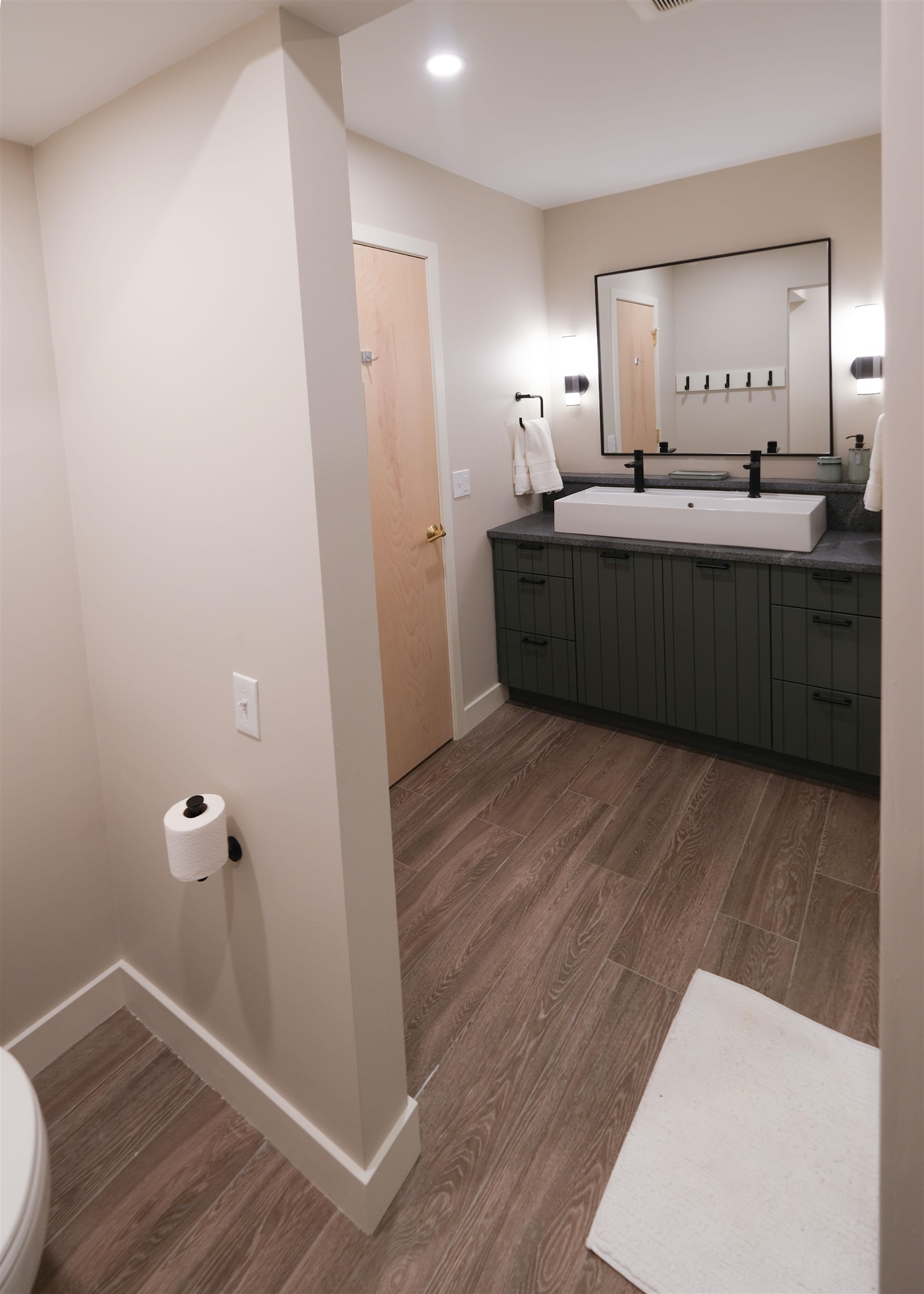 56 Ledgewood Road, Unit C3/C4 GARAGE Ludlow, VT 05149 - Photo 28 of 39