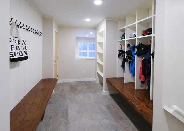 $1,600,000 | 56 Ledgewood Road, Unit C3/C4 GARAGE, Ludlow, VT 05149