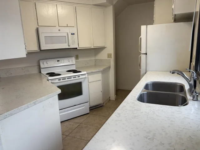 $749,000 | 3823 Caminito Litoral, Unit 208, San Diego, CA 92107