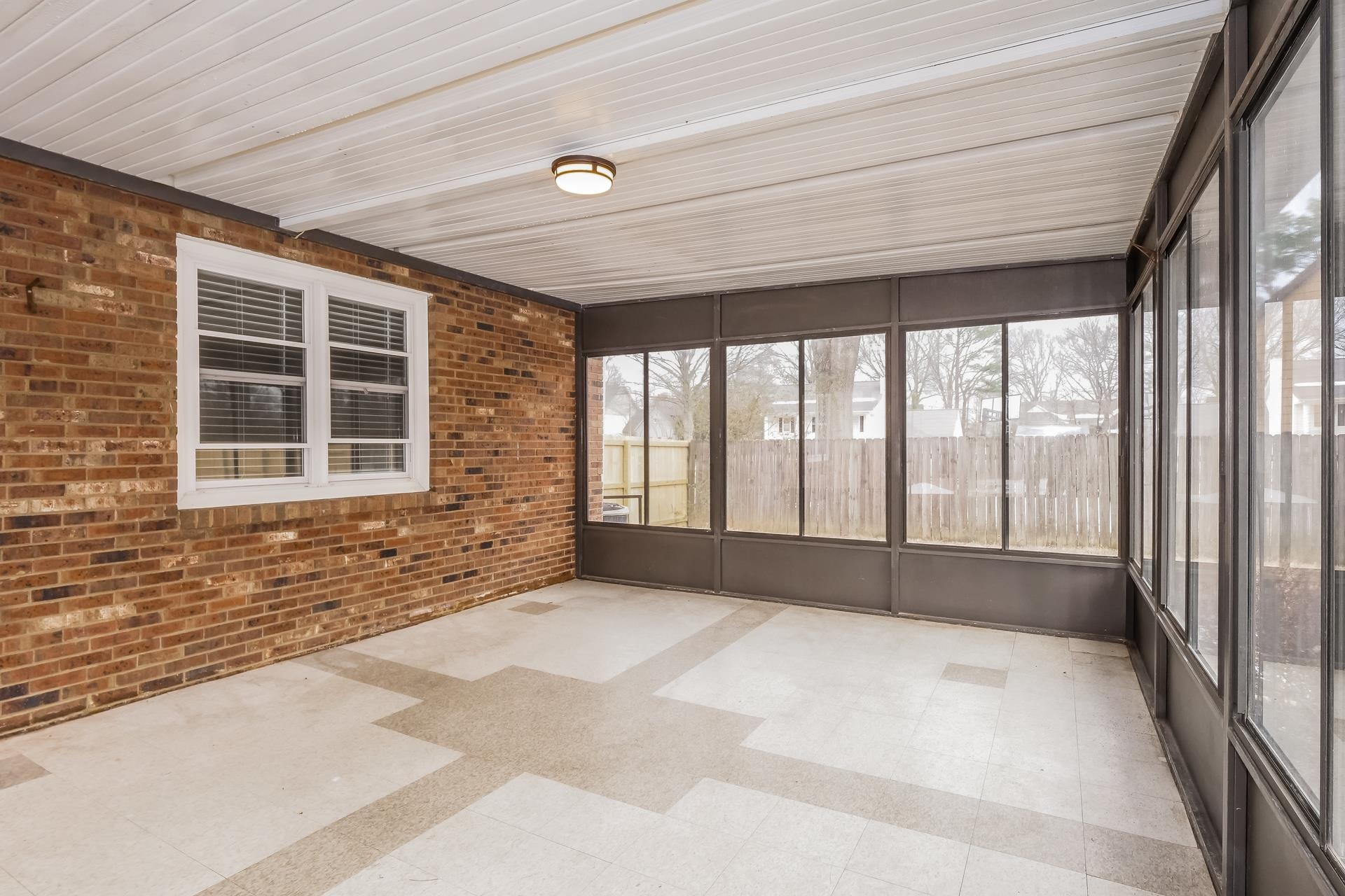 207 East Pecan Valley Street Collierville, TN 38017 - Photo 3 of 18 View of unfurnished sunroom