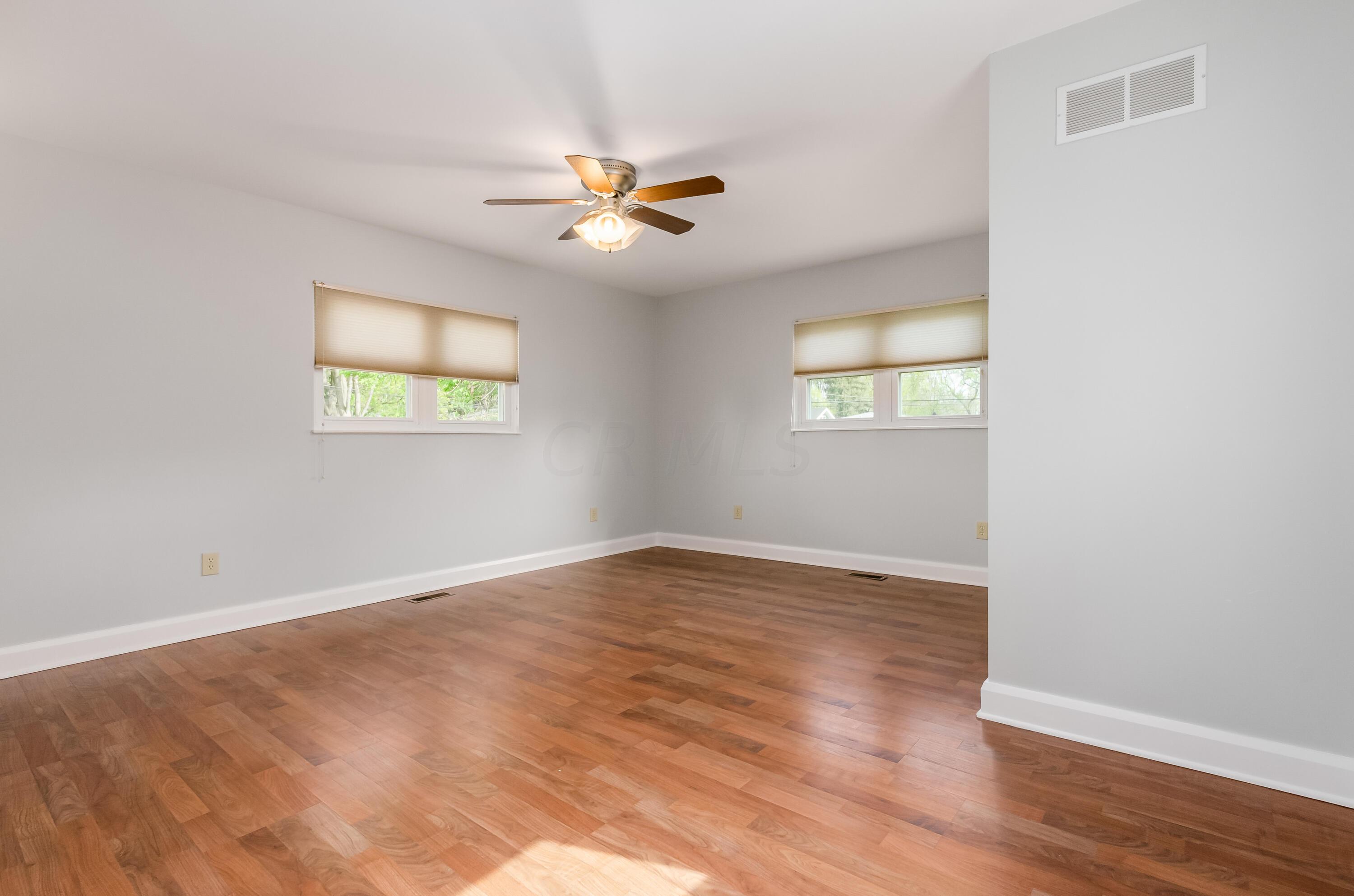 271 Brighton Road Columbus, OH 43202 - Photo 16 of 32 L_271_Brighton_Rd034