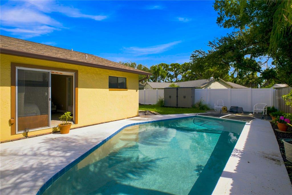 6803 Longpointe Way Tampa, FL 33615 - Photo 39 of 42 Gallery Image 39