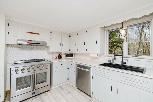 $655,000 | 185 Moulton Street, Rehoboth, MA 02769