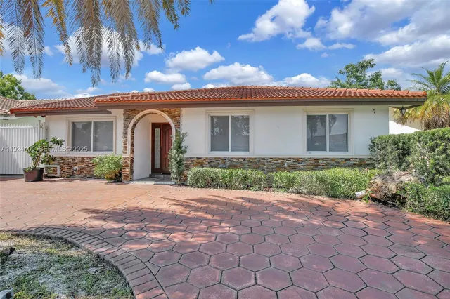 $3,500 | 9862 Southwest 145th Place, Miami, FL 33186
