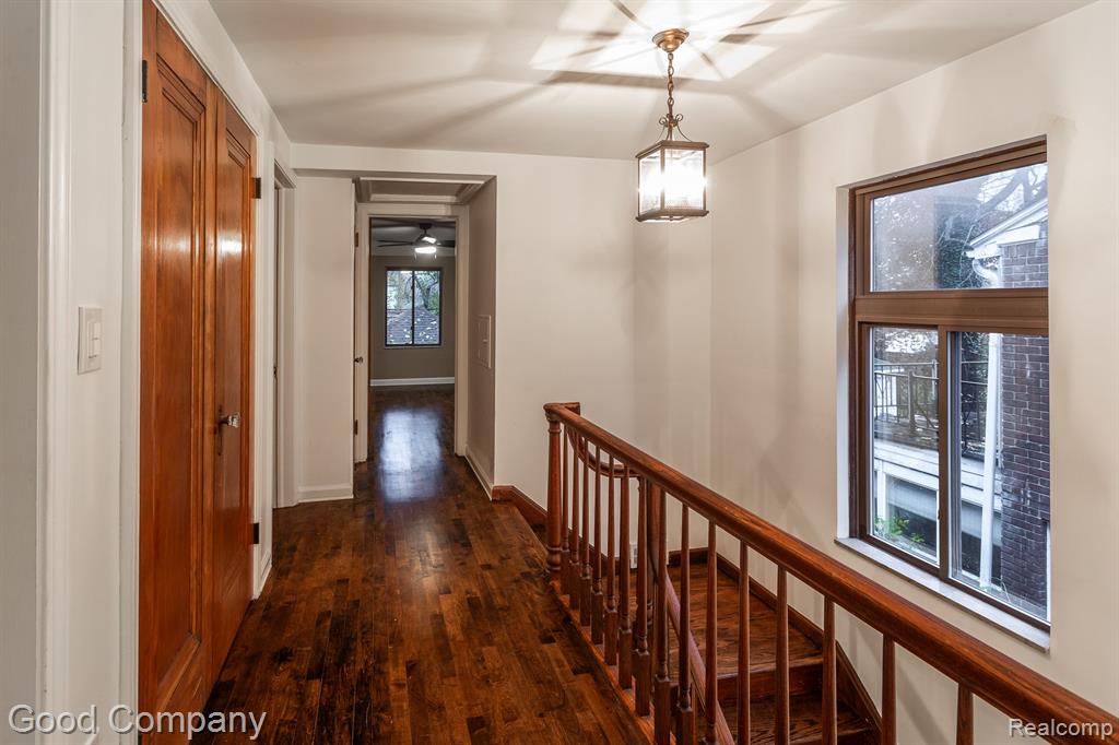 20224 Briarcliff Road Detroit, MI 48221 - Photo 18 of 34
