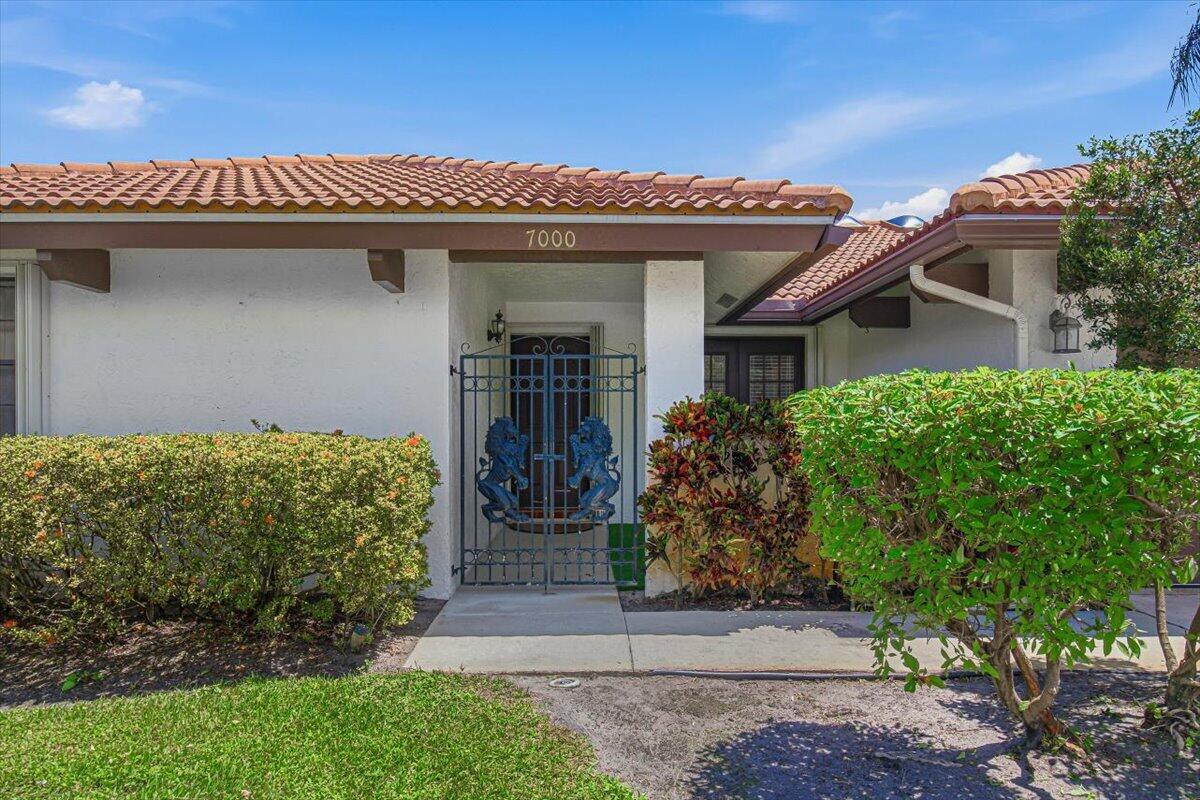 7000 Northwest 4th Avenue Boca Raton, FL 33487 - Photo 6 of 34 41-Front Home-E