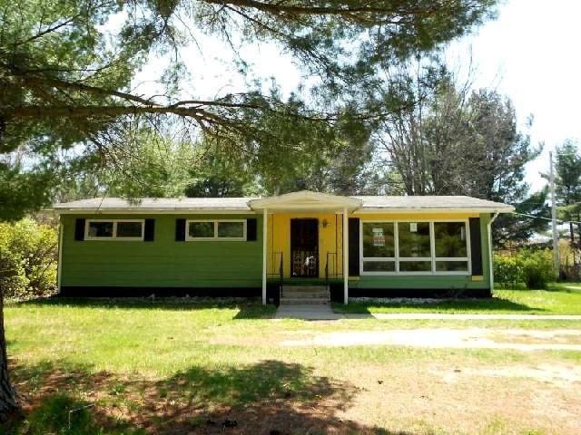 545 East River Road Muskegon, MI 49445 - Photo 1 of 19 Primary Photo