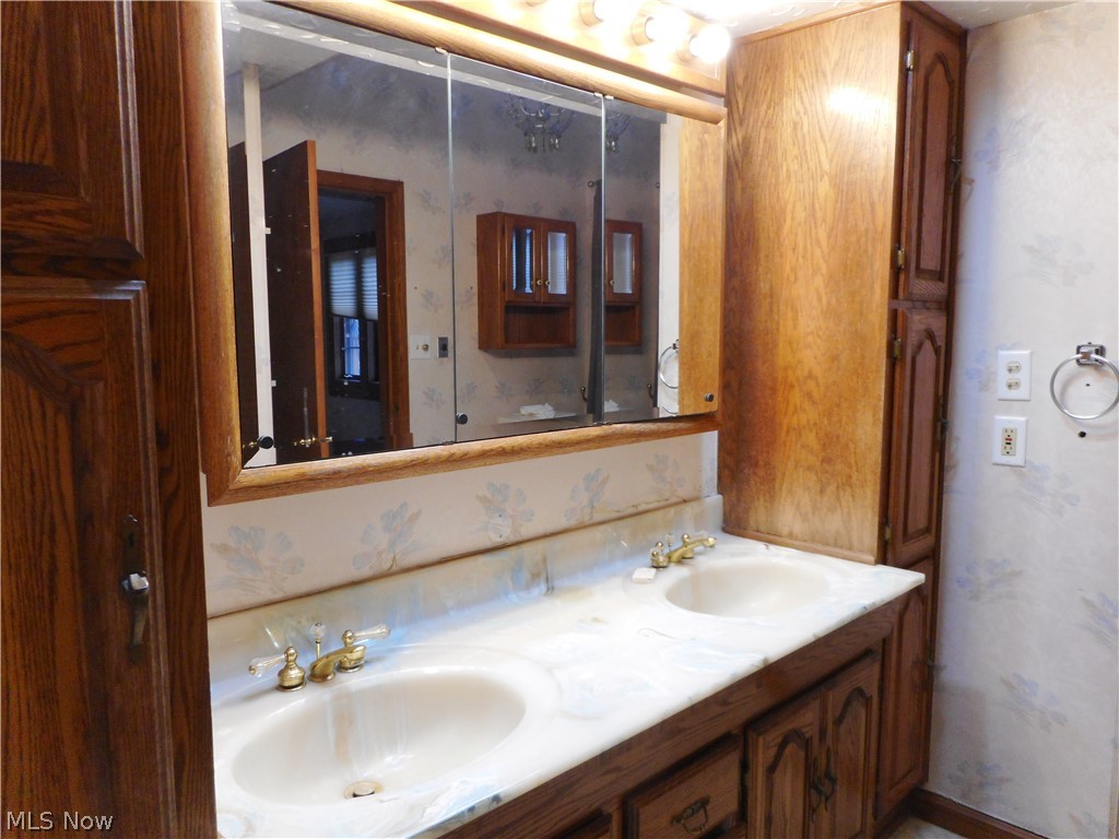 1723 Lynn Road Kent, OH 44240 - Photo 19 of 31 Gallery Image 19