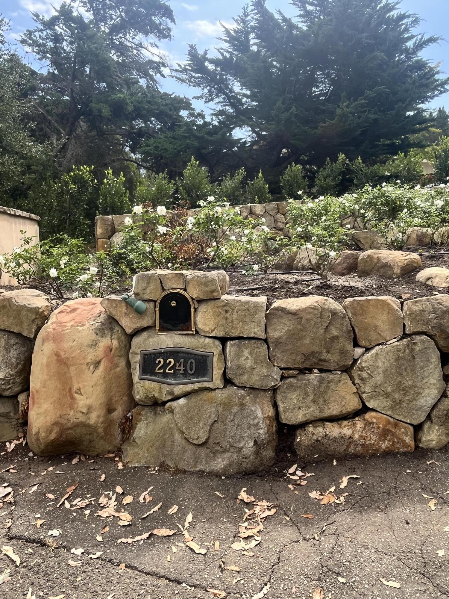 2240 Sycamore Canyon Road Montecito, CA 93108 - Photo 11 of 12 IMG_0621