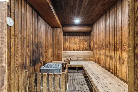 $495,000 | 6363 Christie Avenue, Unit 315, Emeryville, CA 94608