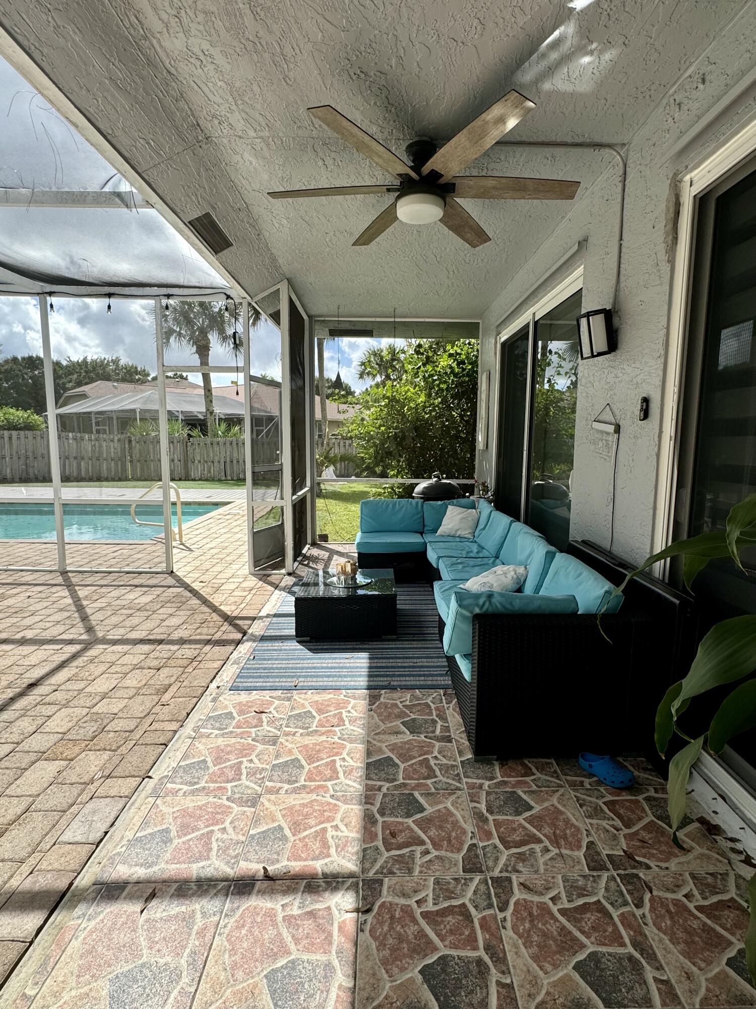 122 Nottingham Road Royal Palm Beach, FL 33411 - Photo 41 of 49 IMG_4360