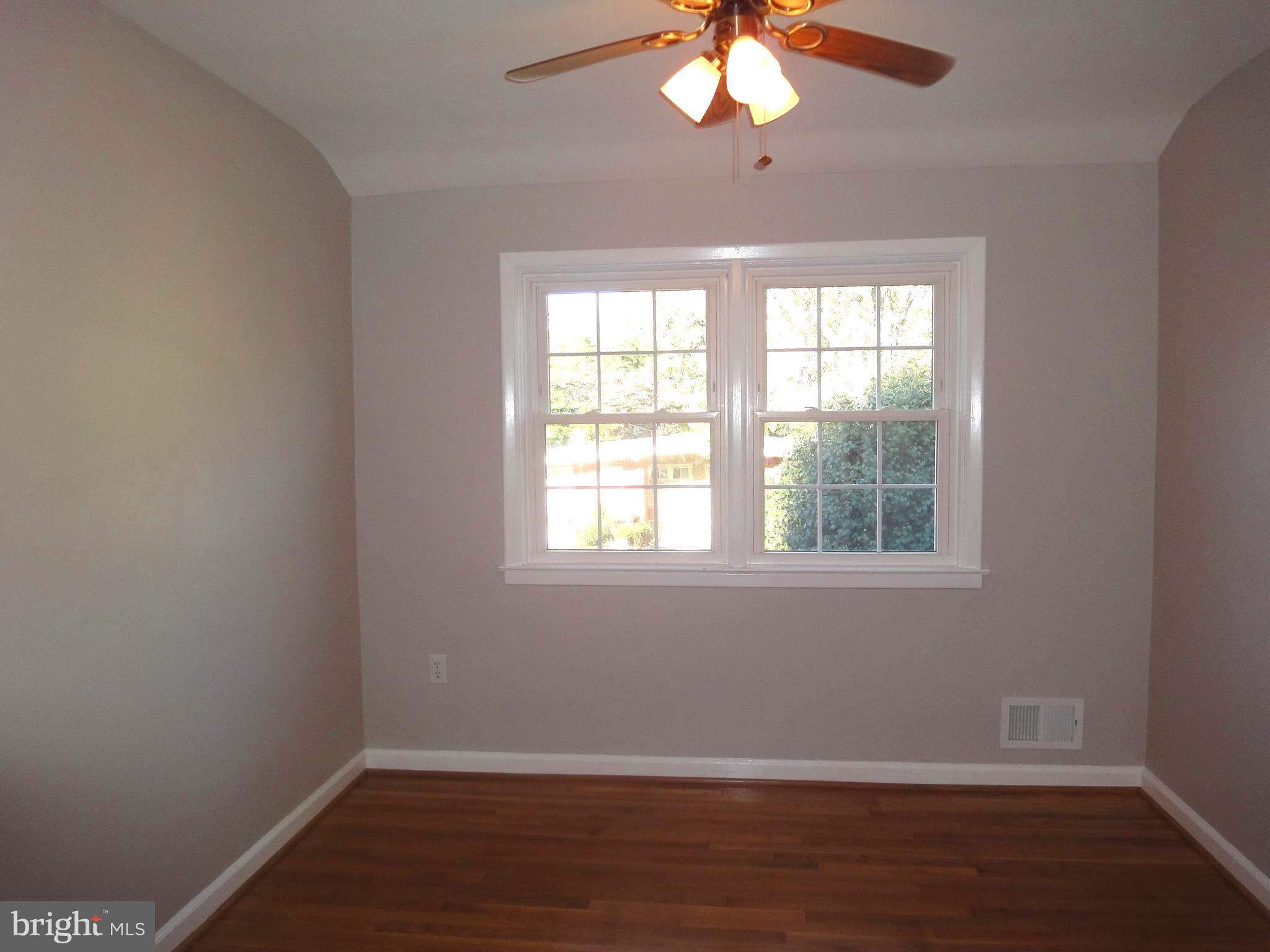 1307 Brixton Road Baltimore, MD 21239 - Photo 14 of 25 2nd Bedroom on upper level