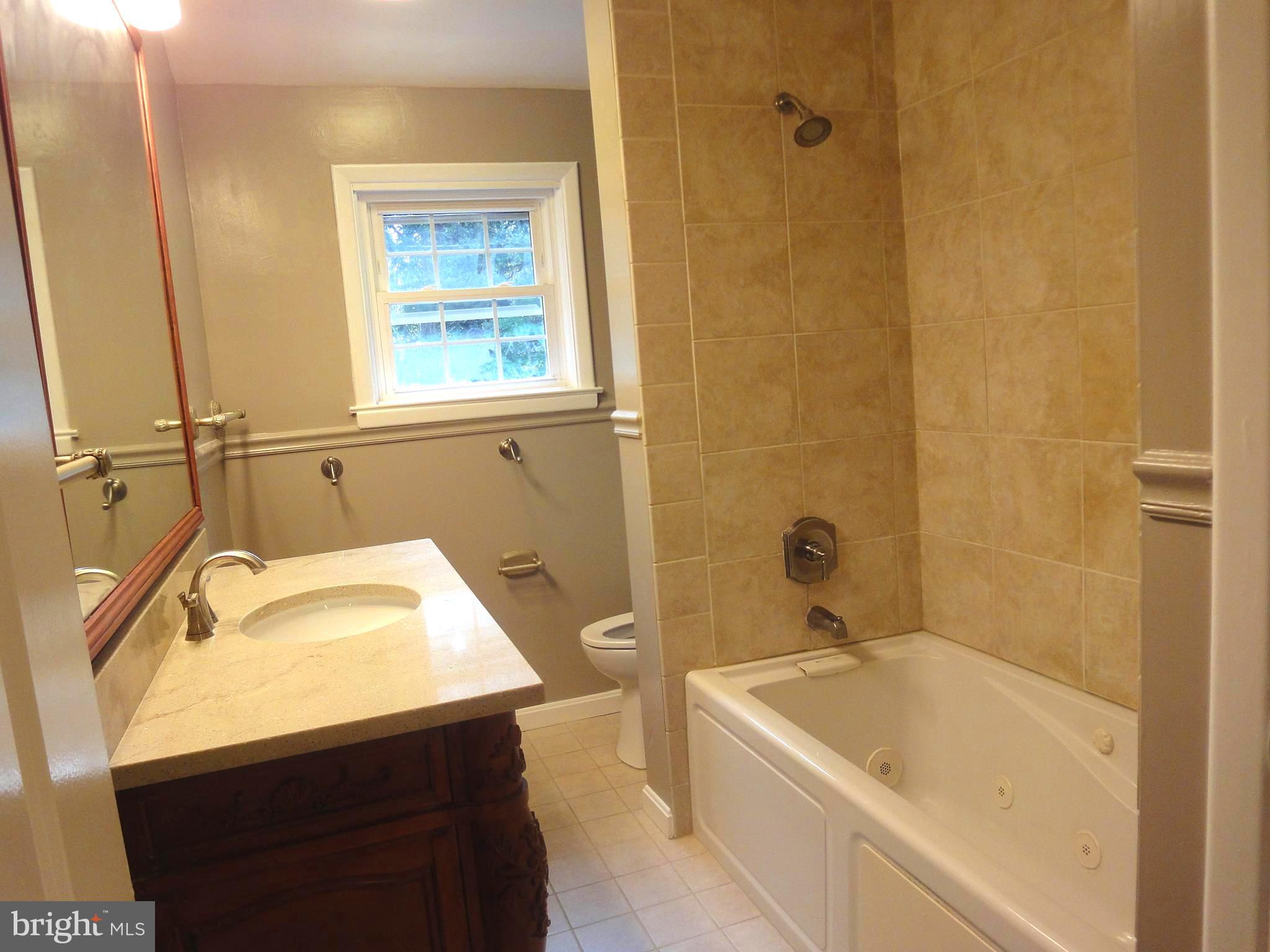 1307 Brixton Road Baltimore, MD 21239 - Photo 16 of 25 Full bath on the upper level
