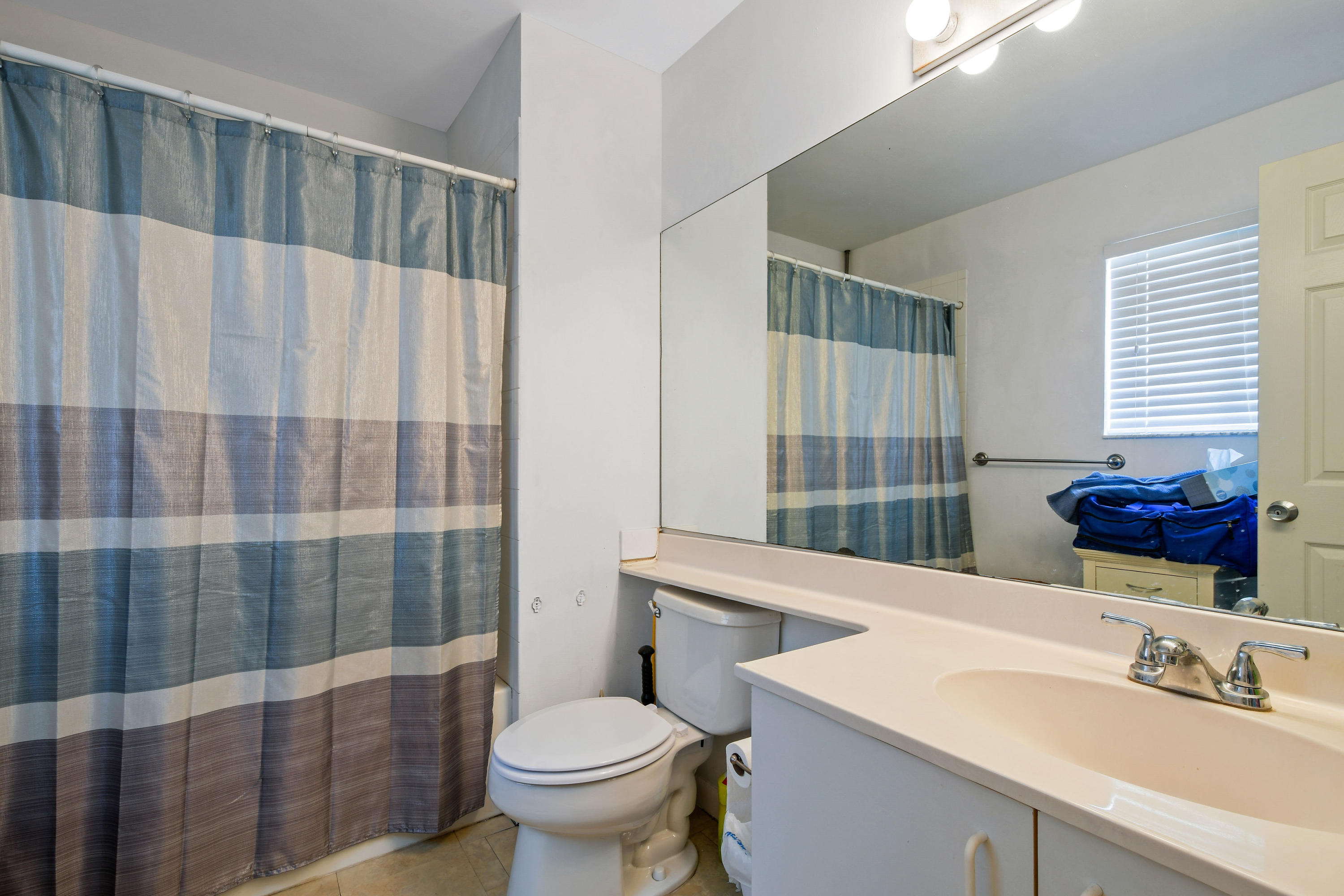 6174 Riverwalk Lane, Unit 1 Jupiter, FL 33458 - Photo 13 of 23 6174RiverwalkLane#1_09
