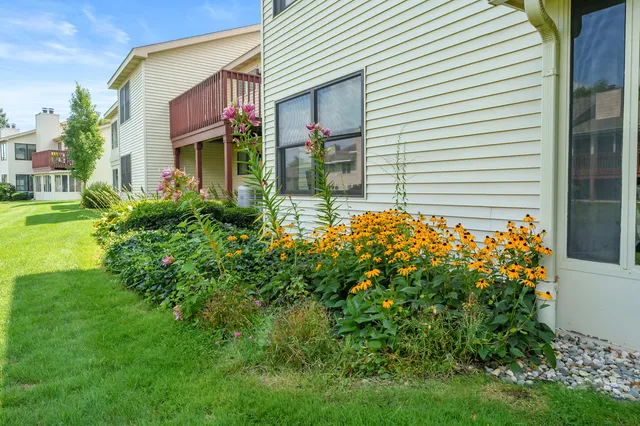 $229,000 | 3653 Tartan Circle, Portage, MI 49024