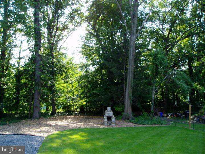 83 Ridgewood Avenue Ewing, NJ 08618 - Photo 10 of 11