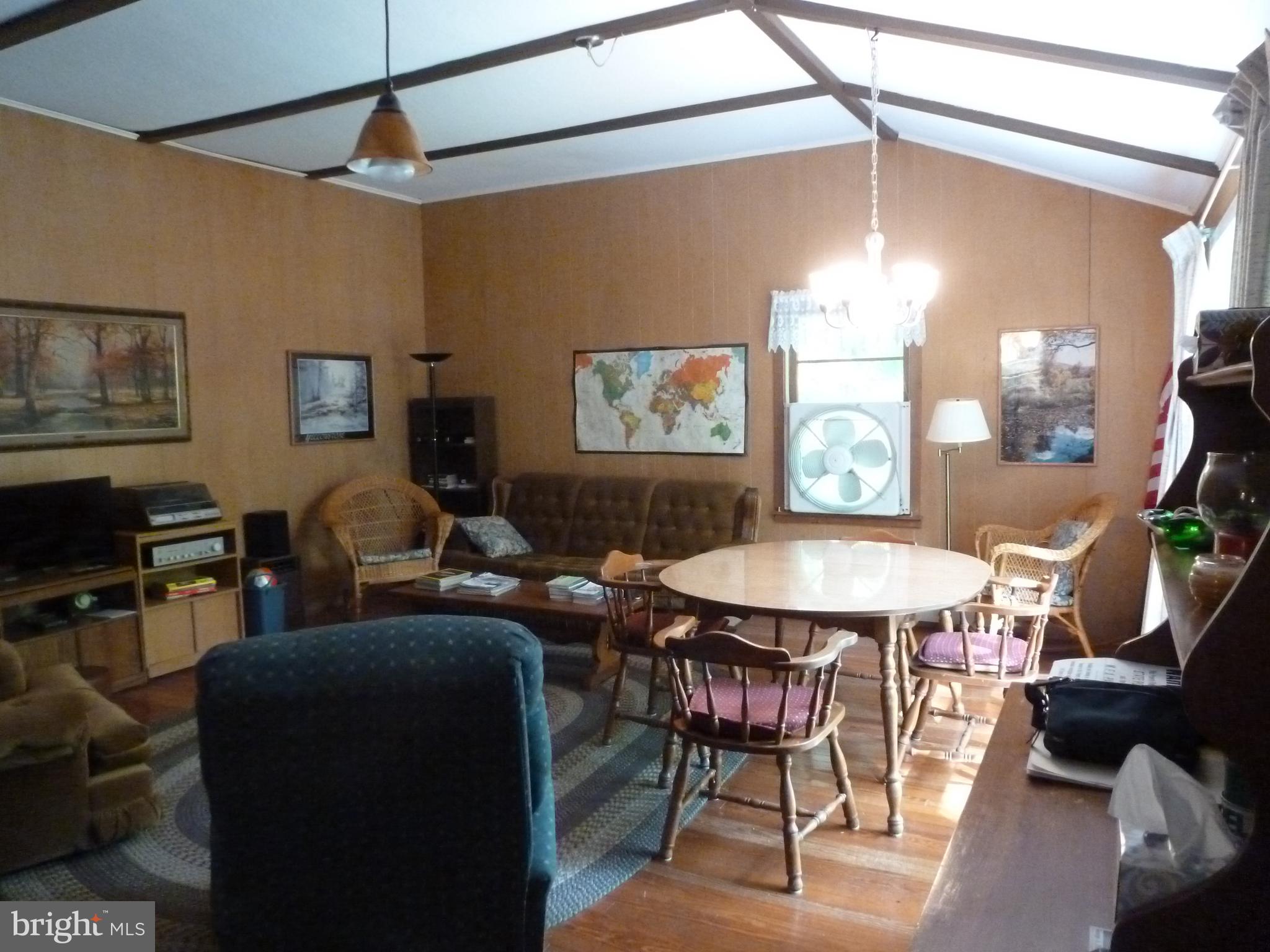 927 Cold Springs Road Carlisle, PA 17015 - Photo 6 of 17 Gallery Image 6