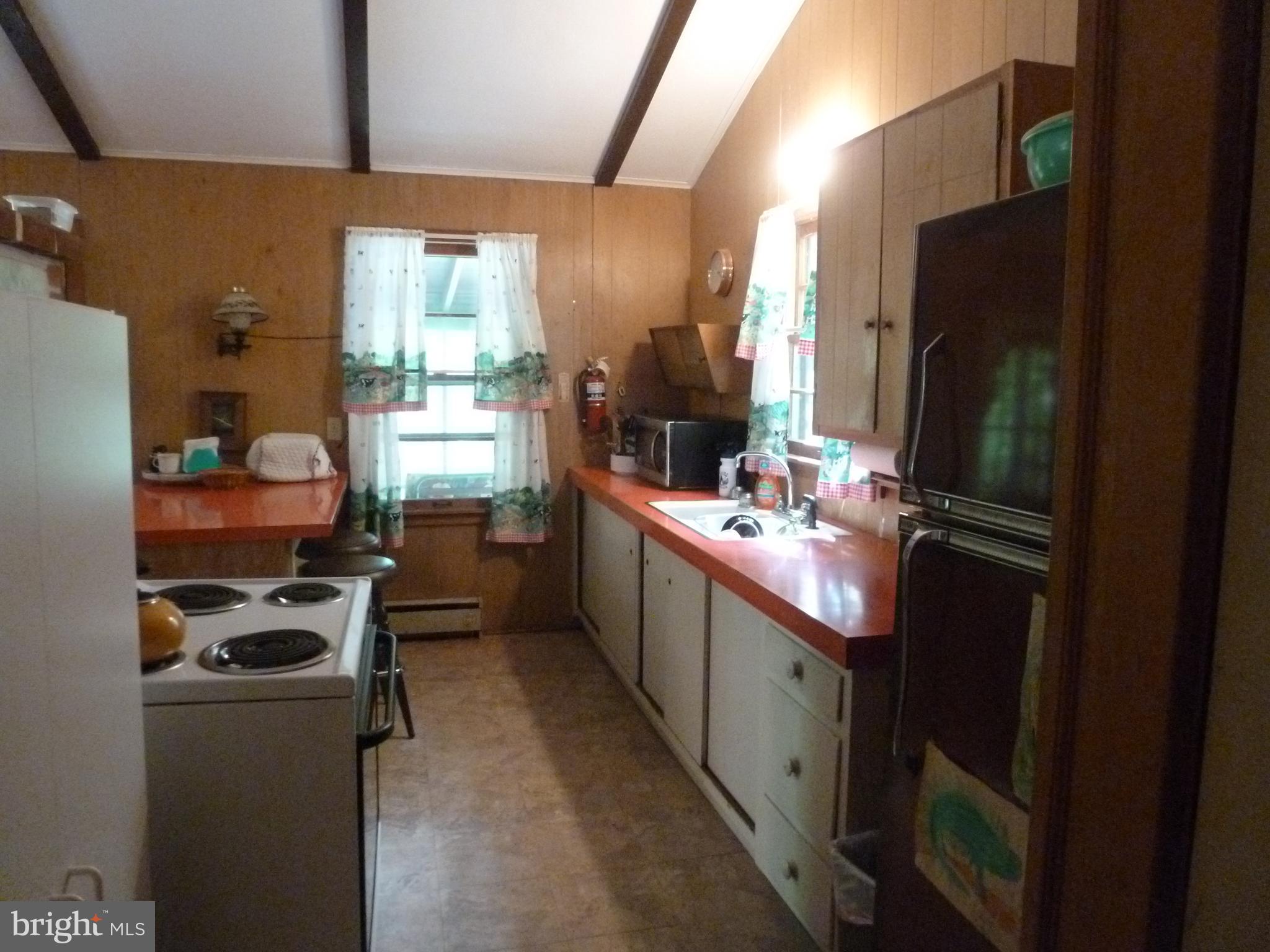 927 Cold Springs Road Carlisle, PA 17015 - Photo 8 of 17 Gallery Image 8
