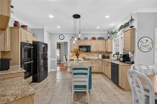 $529,900 | 3112 Peninsula Drive, Jamestown, NC 27282