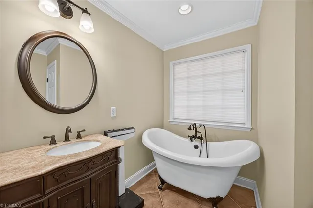 $529,900 | 3112 Peninsula Drive, Jamestown, NC 27282