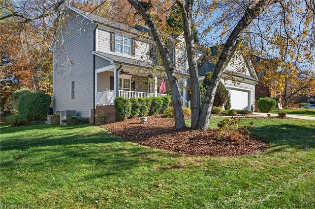 $529,900 | 3112 Peninsula Drive, Jamestown, NC 27282