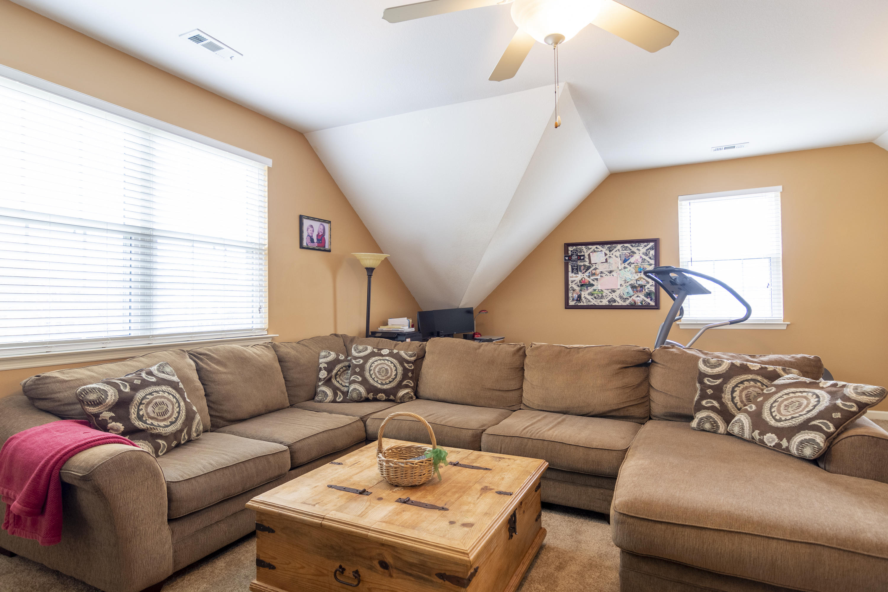 1445 Wineberry Road Powell, TN 37849 - Photo 24 of 35 1445 Wineberry_023