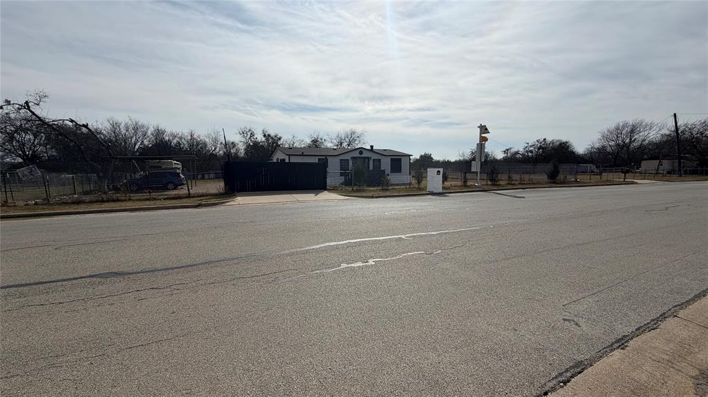 222 Hix Road Cleburne, TX 76031 - Photo 12 of 21