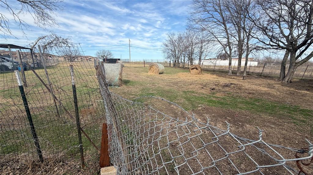 222 Hix Road Cleburne, TX 76031 - Photo 19 of 21