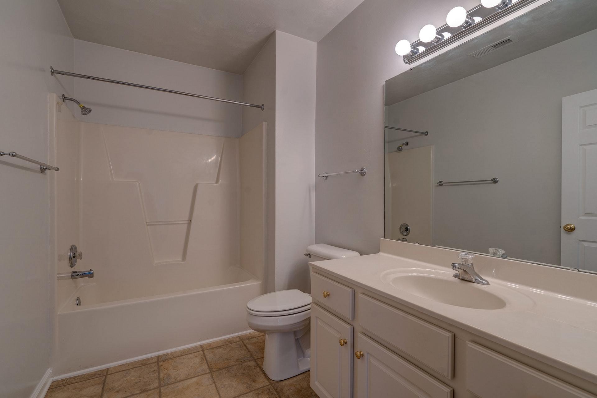 4438 Pheasant Ridge Road, Unit 305 Roanoke, VA 24014 - Photo 13 of 28 013-330454-DSC00191_2_3_4_5_8322985