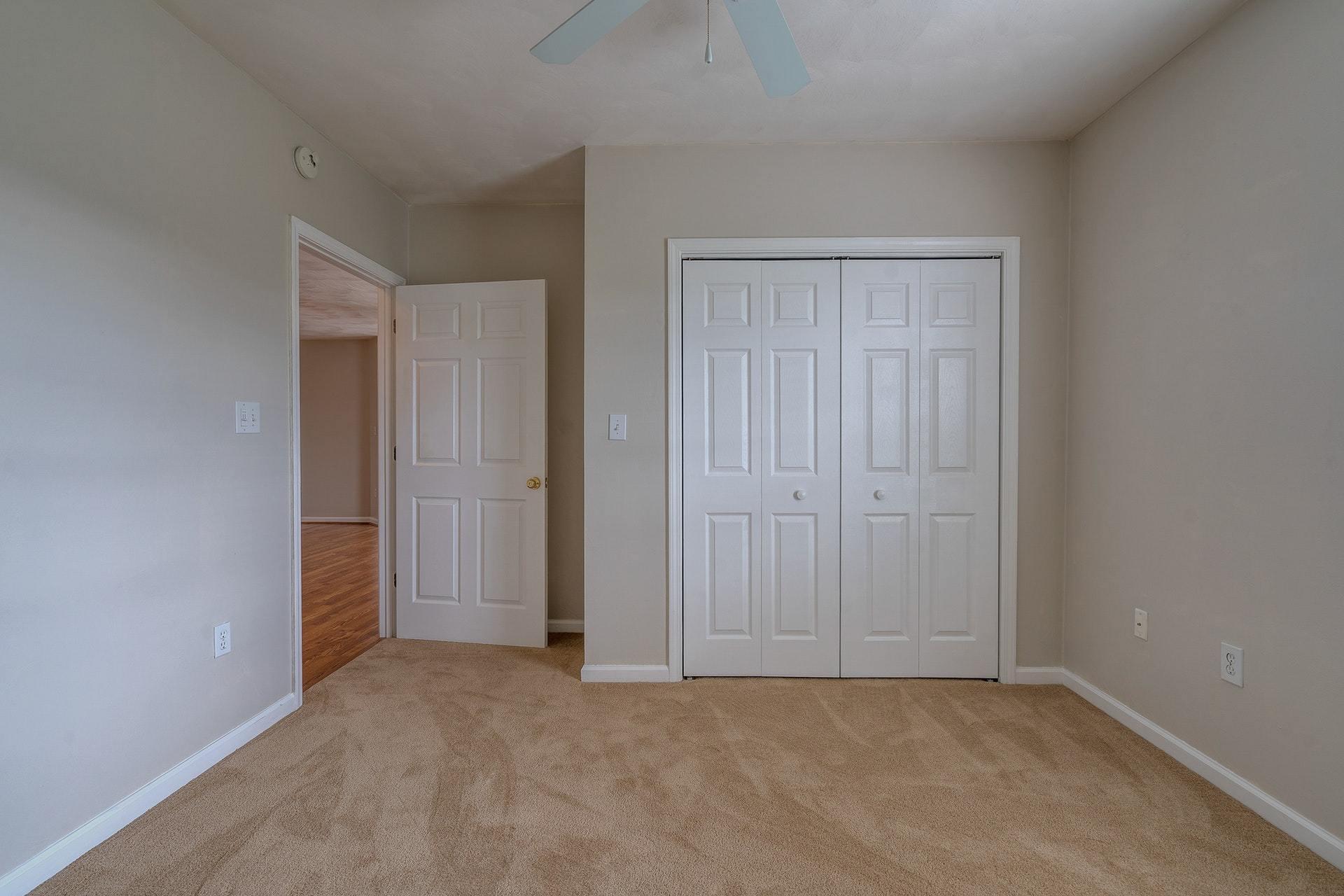 4438 Pheasant Ridge Road, Unit 305 Roanoke, VA 24014 - Photo 15 of 28 015-330454-DSC00201_2_3_4_5_8322987