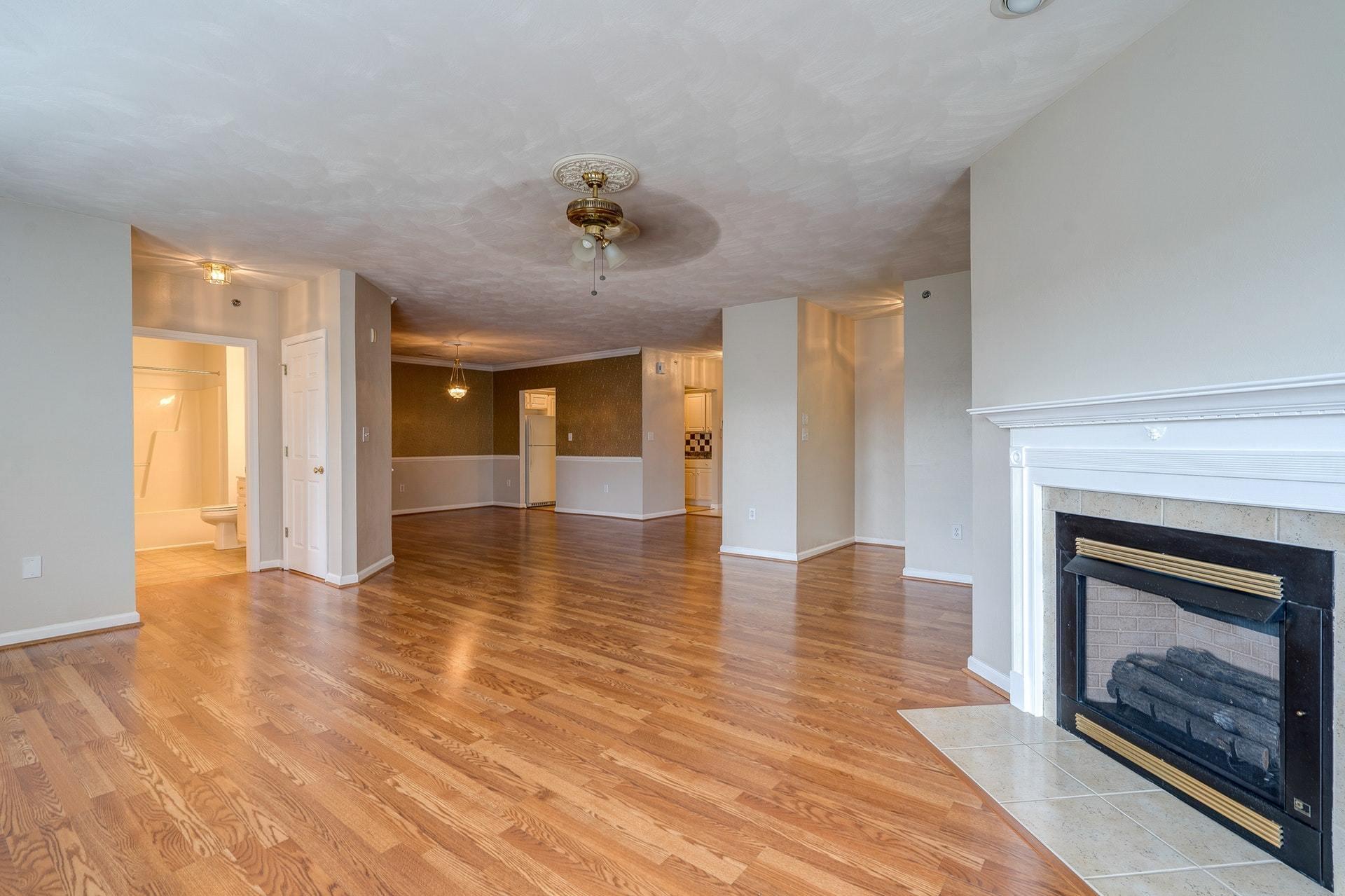 4438 Pheasant Ridge Road, Unit 305 Roanoke, VA 24014 - Photo 16 of 28 016-330454-DSC00206_07_08_09_10_8322988