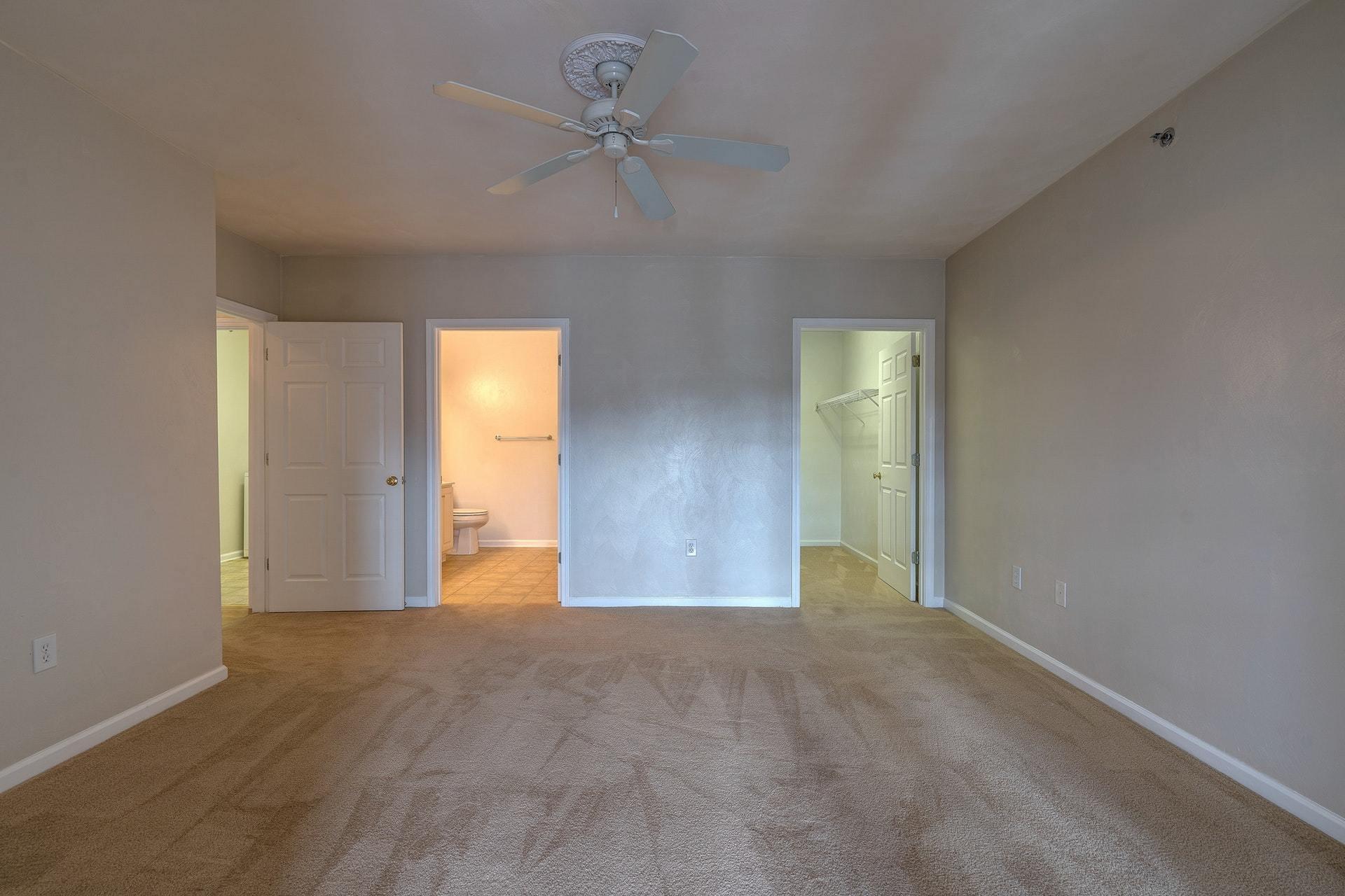 4438 Pheasant Ridge Road, Unit 305 Roanoke, VA 24014 - Photo 18 of 28 018-330454-DSC00221_2_3_4_5_8322990