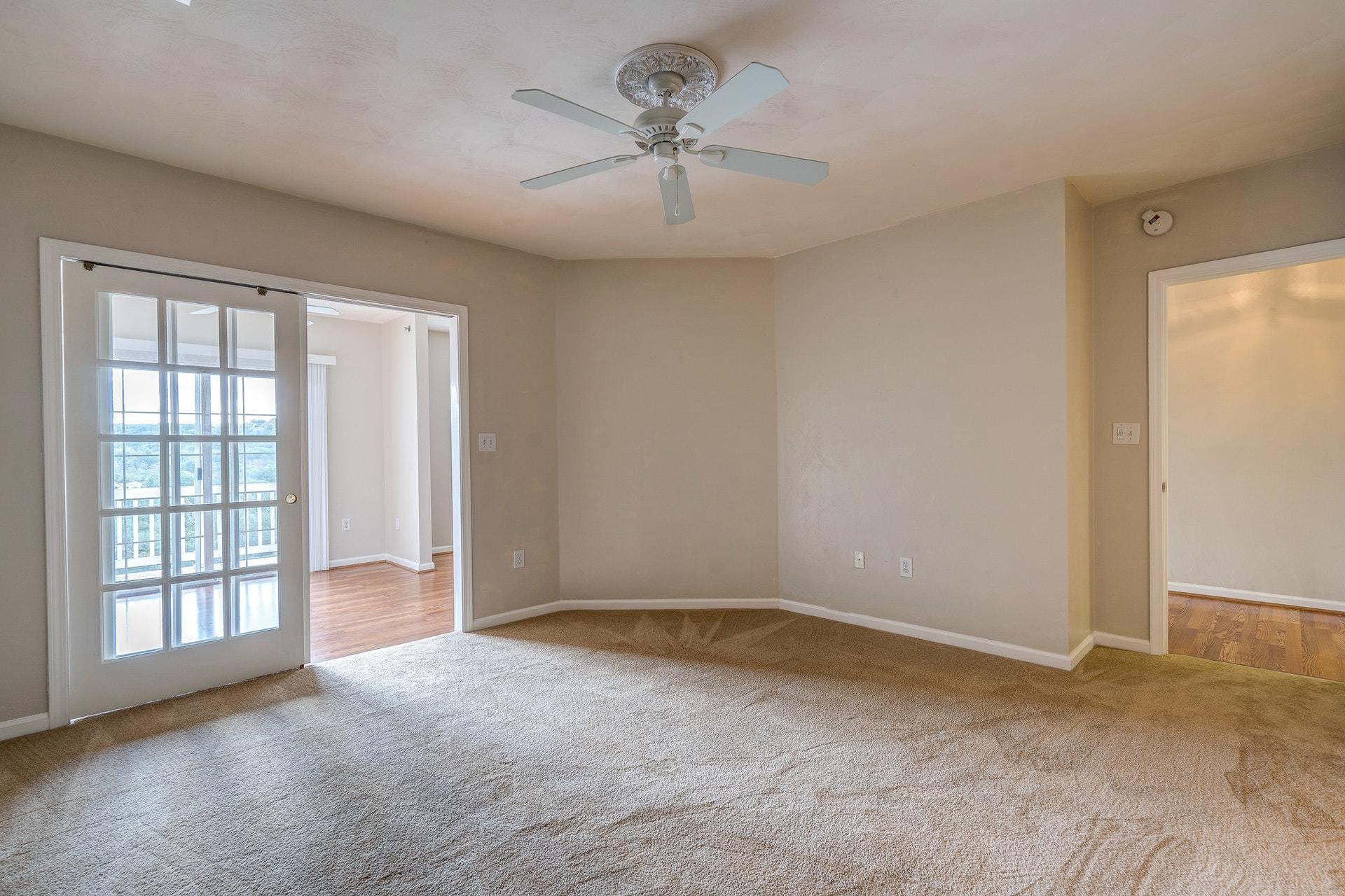 4438 Pheasant Ridge Road, Unit 305 Roanoke, VA 24014 - Photo 23 of 28 023-330454-DSC00246_47_48_49_50_8322995