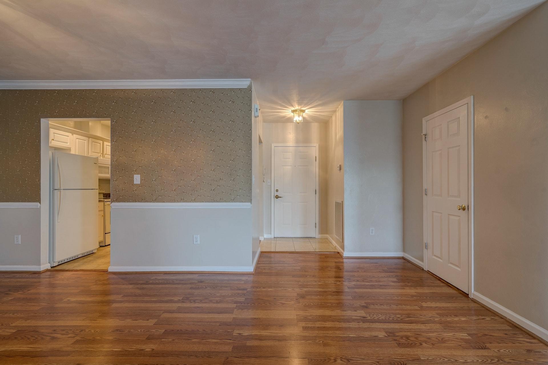 4438 Pheasant Ridge Road, Unit 305 Roanoke, VA 24014 - Photo 3 of 28 003-330454-DSC00146_47_48_49_50_8322979