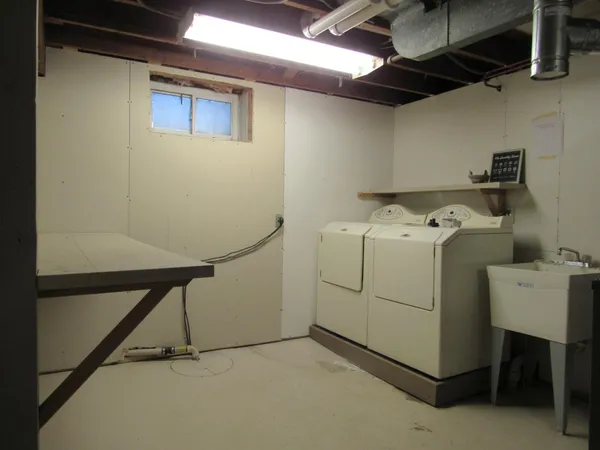 $304,900 | 5340 Byron Avenue North, Crystal, MN 55429