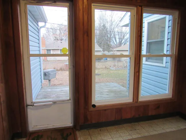 $304,900 | 5340 Byron Avenue North, Crystal, MN 55429