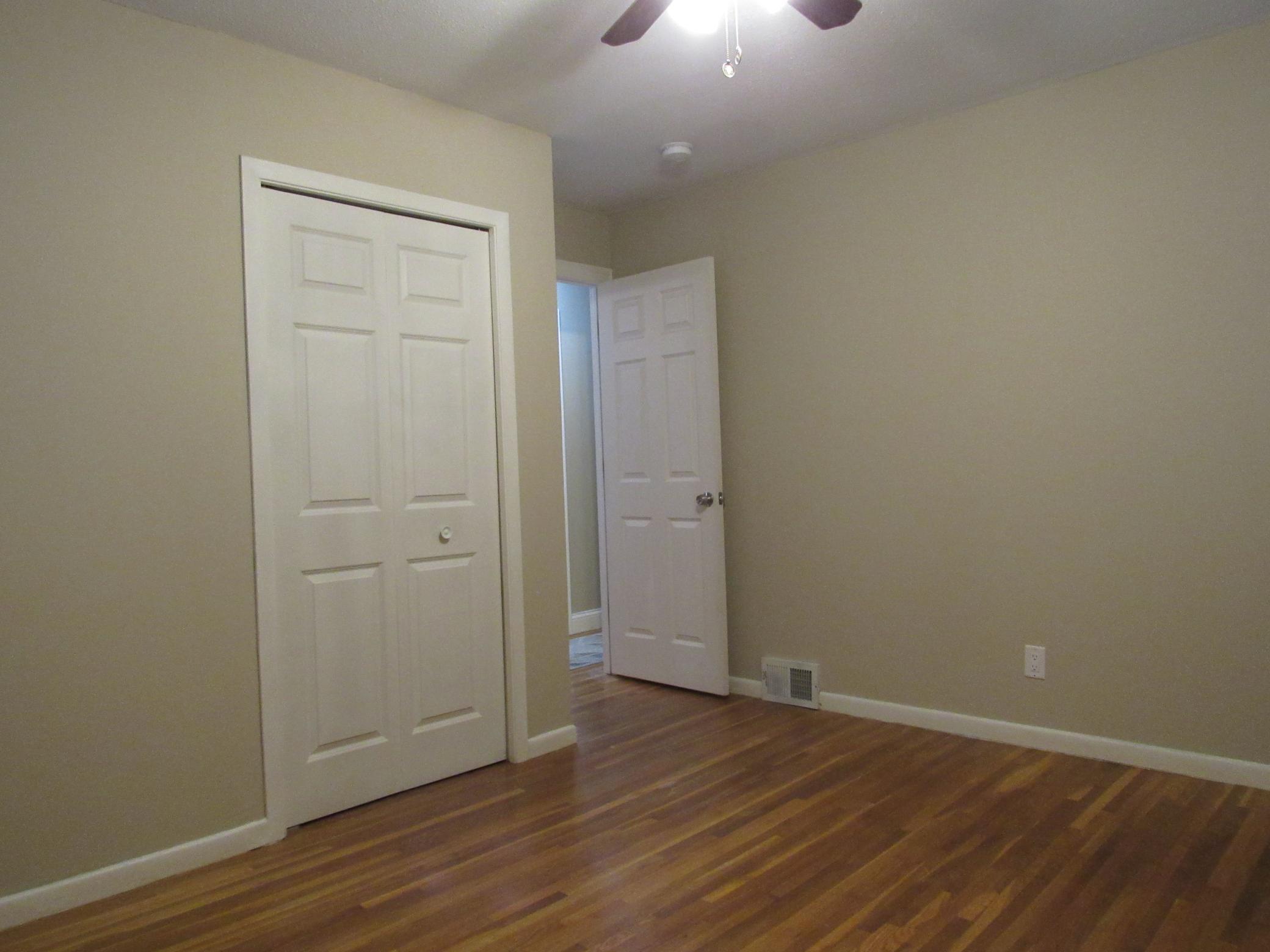 5340 Byron Avenue North Crystal, MN 55429 - Photo 10 of 35