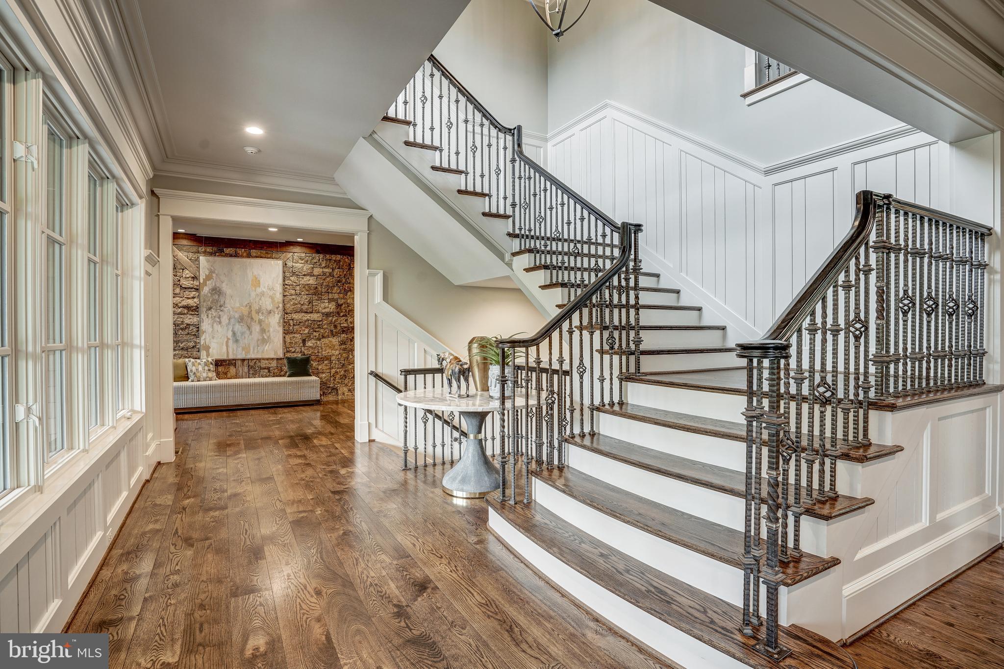 1165 Chain Bridge Road McLean, VA 22101 - Photo 4 of 17 Gallery Image 4