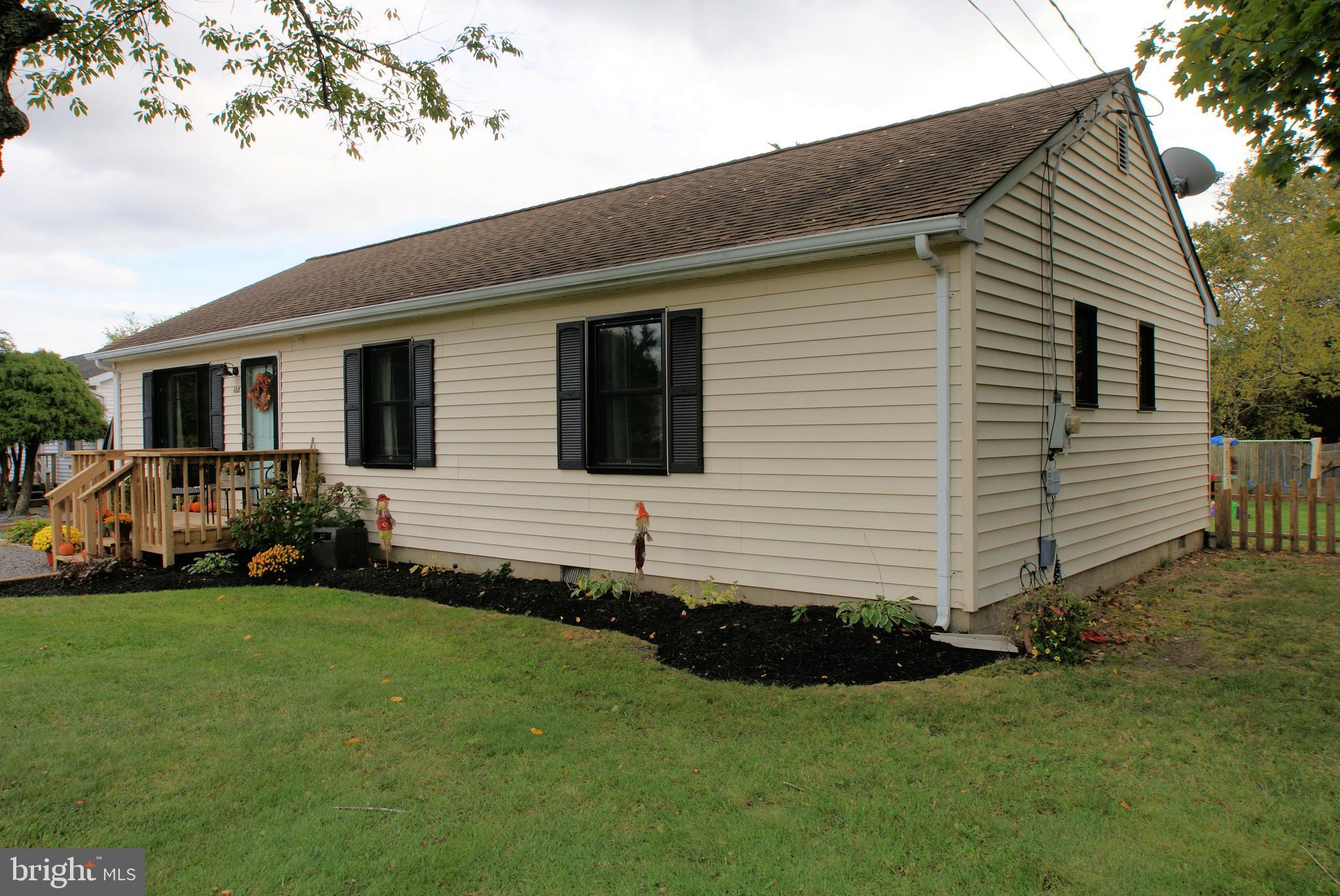 108 Mathis Drive Tuckerton, NJ 08087 - Photo 4 of 24 Gallery Image 4