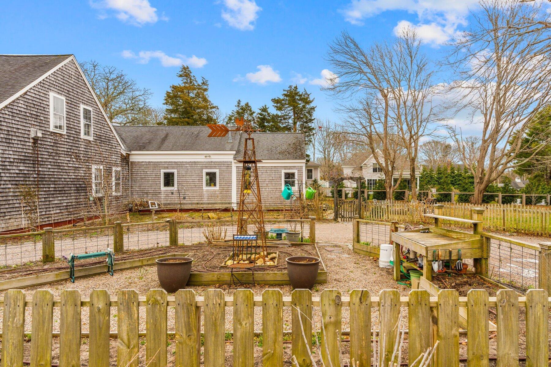 955 Main Street Osterville, MA 02655 - Photo 10 of 51 5-custom-955 Main St Hi Res-30