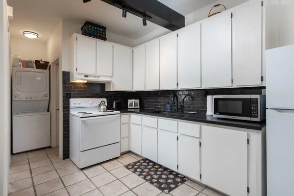$550,000 | 64-1061 Mamalahoa Highway, Unit 110, Kamuela, HI 96743