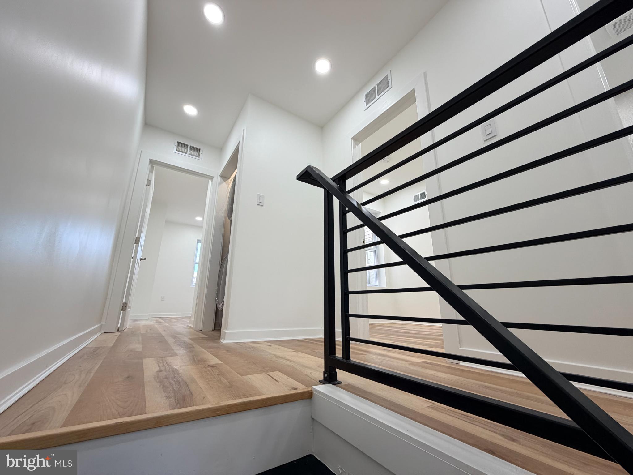 5436 Ridgewood Street Philadelphia, PA 19143 - Photo 19 of 30 a view of entryway