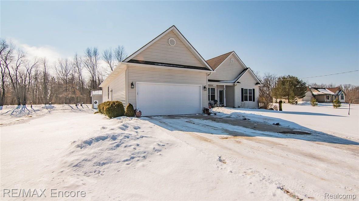 18584 Tipsico Lake Road Fenton, MI 48430 - Photo 59 of 64 002_1.jpg