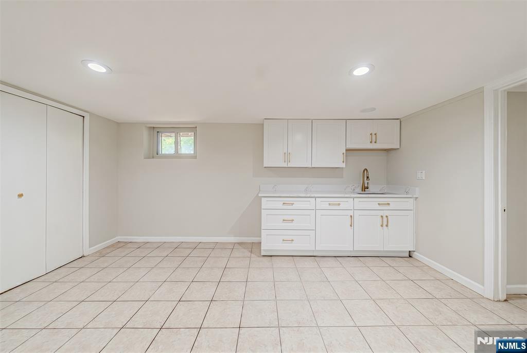 933 Maple Avenue Ridgefield, NJ 07657 - Photo 30 of 33