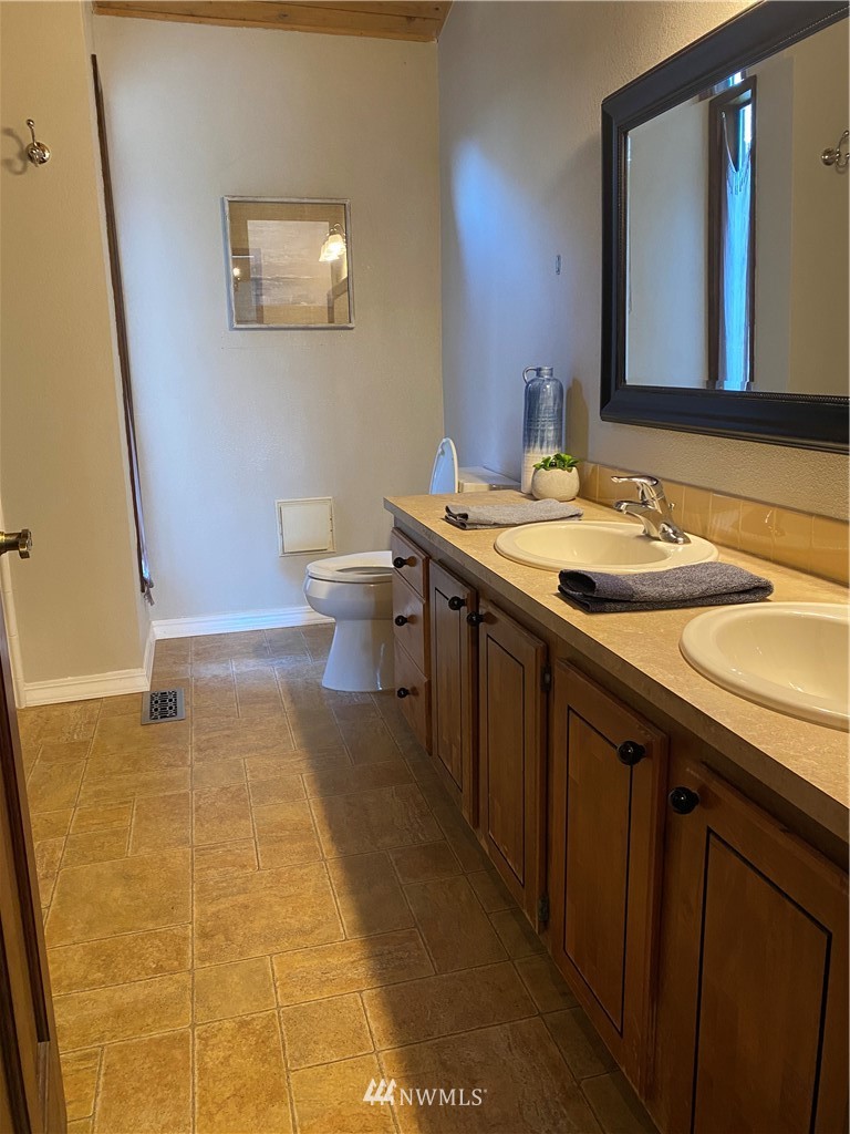 1310 River Road, Unit 3 Longview, WA 98632 - Photo 15 of 37 Gallery Image 15