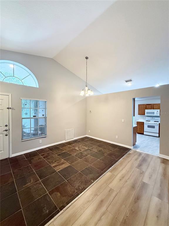 31138 Harthorn Court Wesley Chapel, FL 33543 - Photo 3 of 16