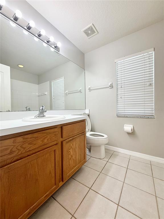 31138 Harthorn Court Wesley Chapel, FL 33543 - Photo 6 of 16