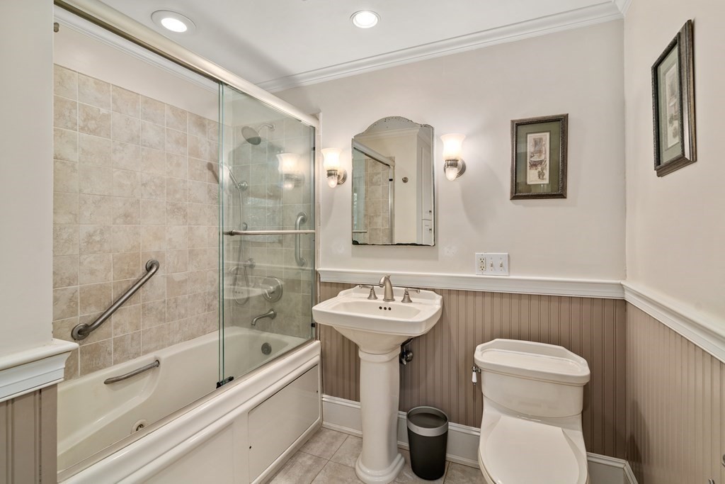 22 Woodside Road Medford, MA 02155 - Photo 18 of 28 Gallery Image 18