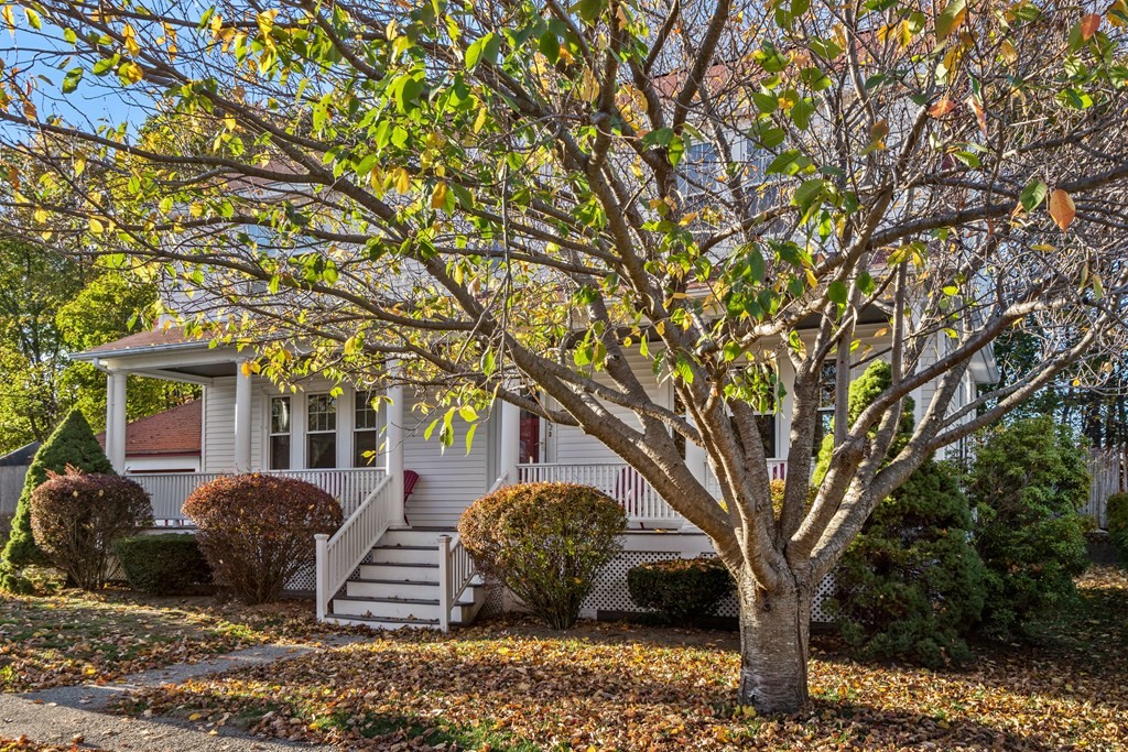 22 Woodside Road Medford, MA 02155 - Photo 3 of 28 Gallery Image 3